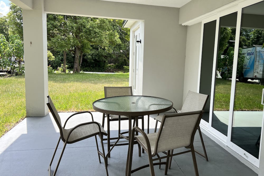 Photo of Patio Balcony in Desoto Lakes