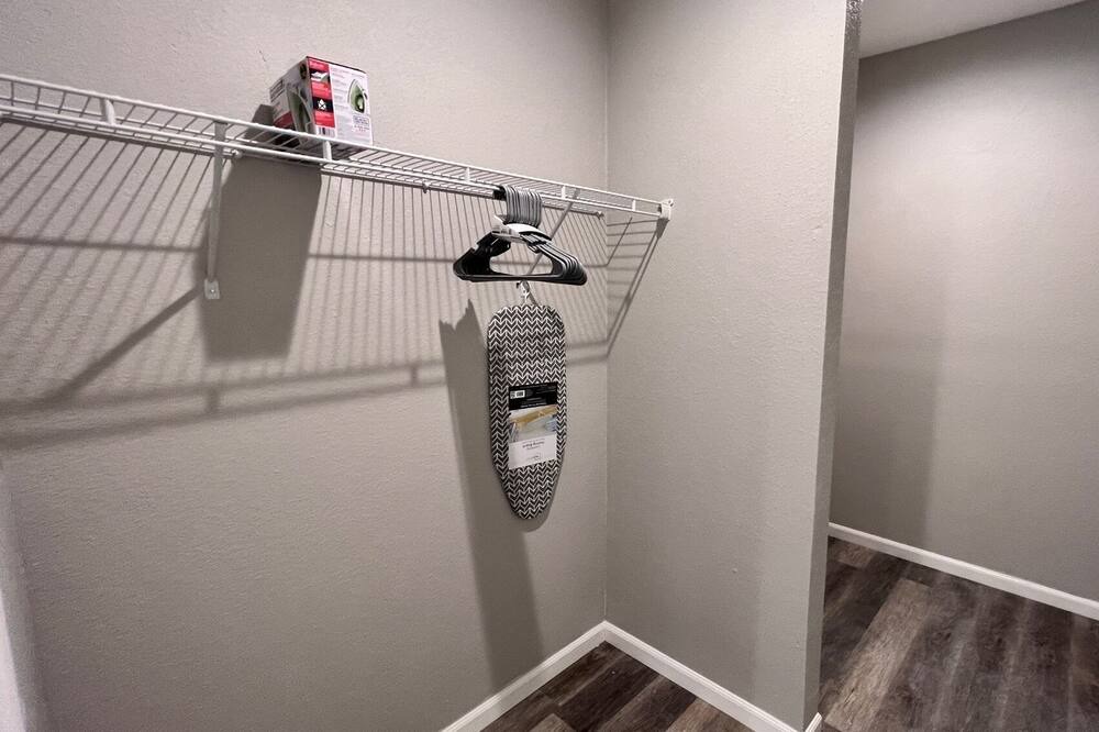 Photo of Bedroom in Desoto Lakes