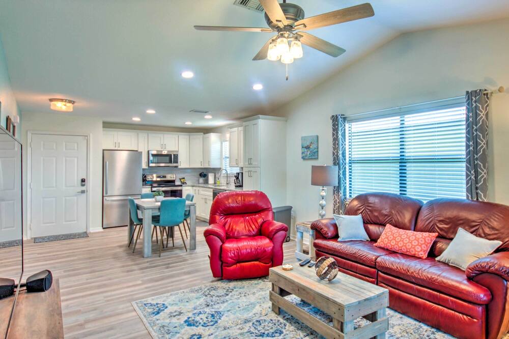 Photo of Livingroom in Highland