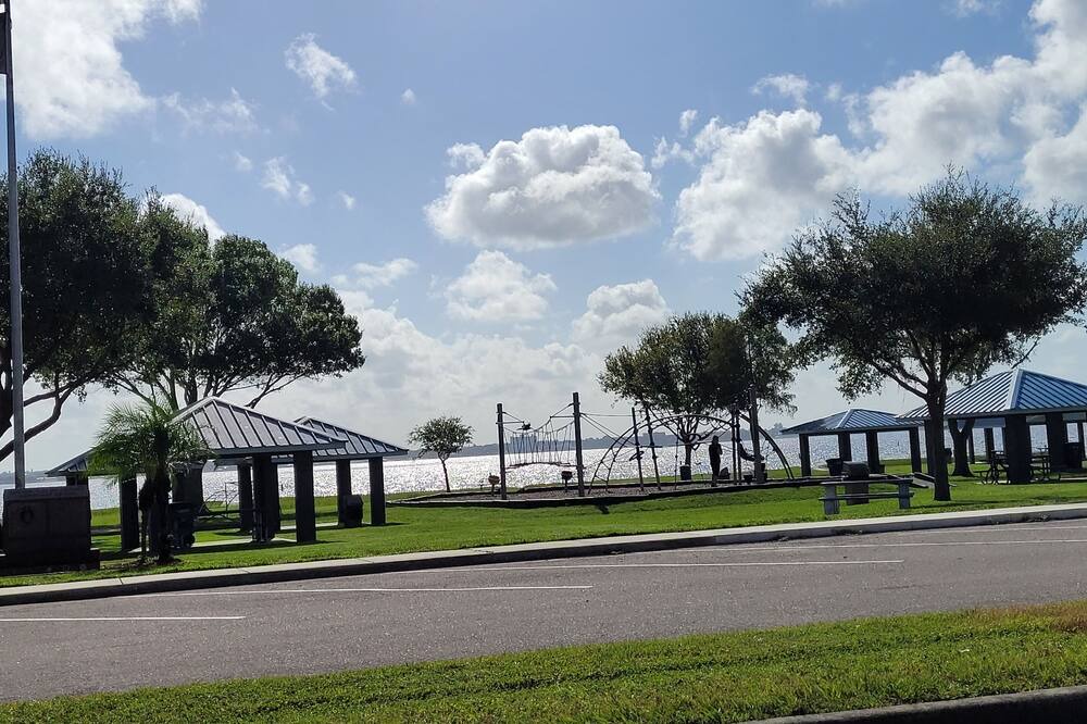 Photo of Others in Sebring