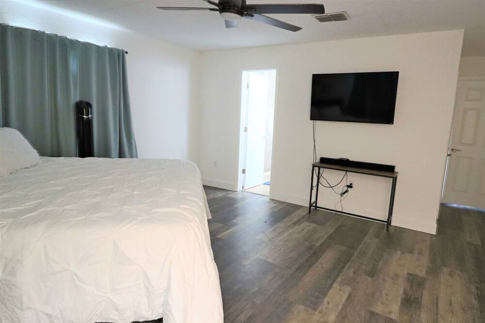 Photo of Bedroom in Sebring