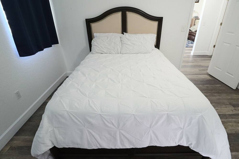 Photo of Bedroom in Sebring