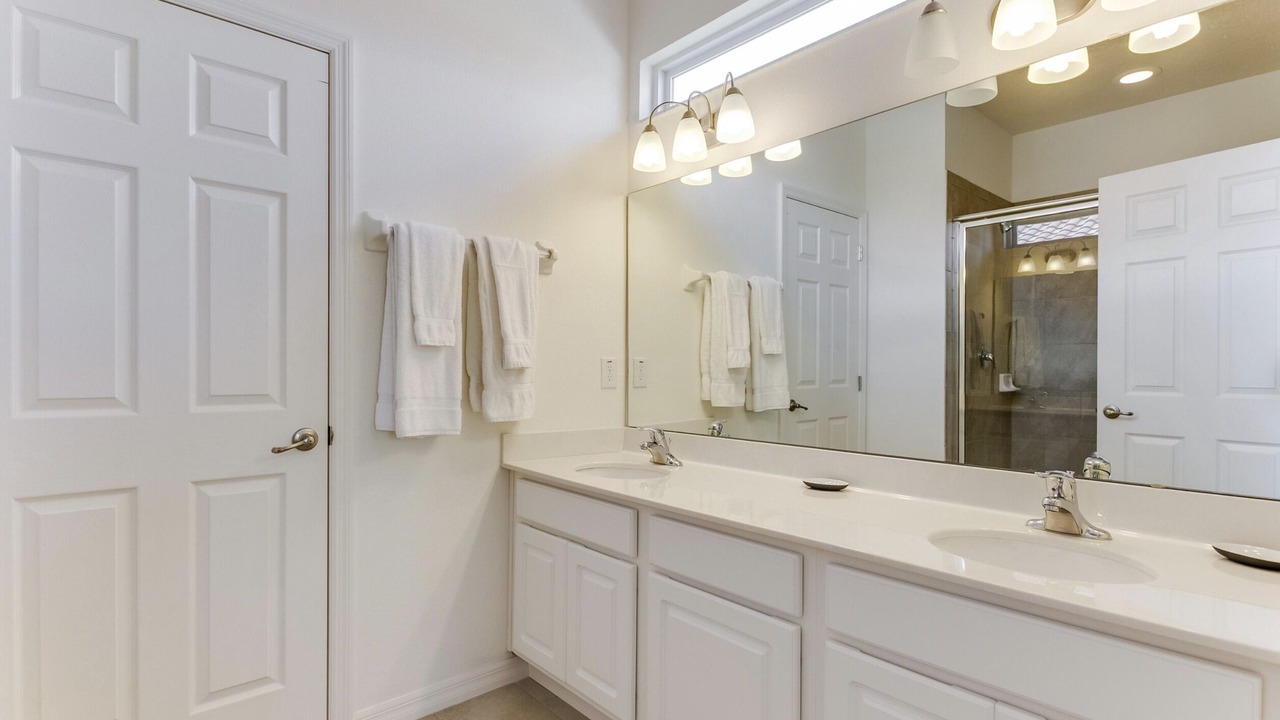 Photo of Bathroom in Loughman