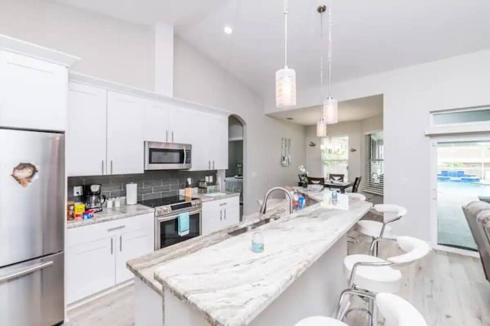 Photo of Kitchen in Bay Port Colony