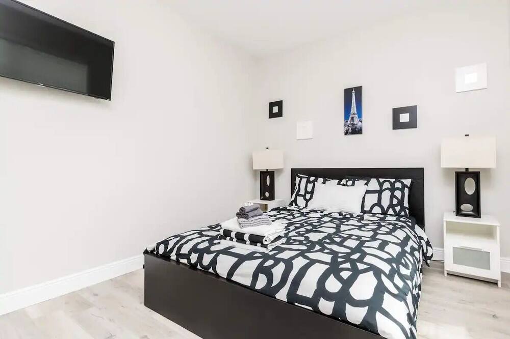 Photo of Bedroom in Bay Port Colony