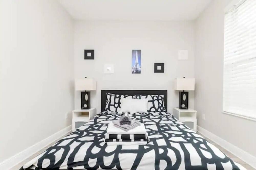 Photo of Bedroom in Bay Port Colony