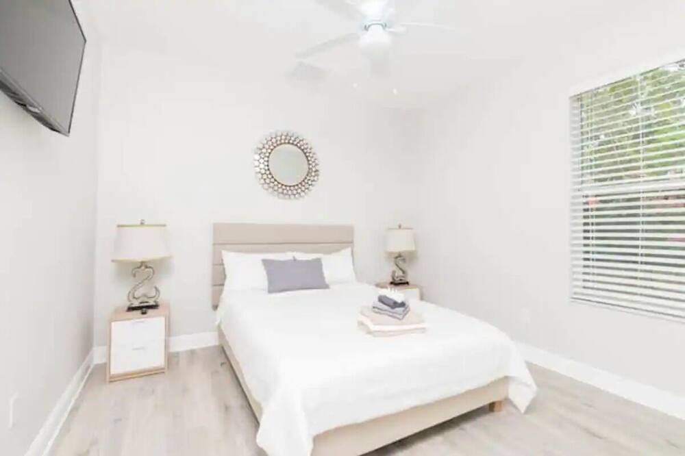 Photo of Bedroom in Bay Port Colony