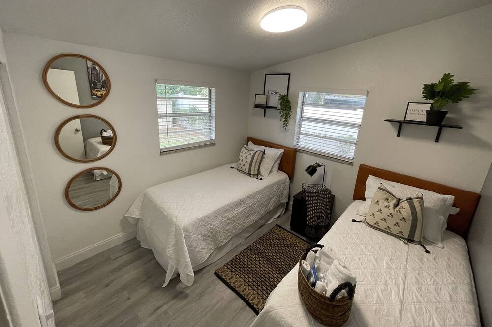 Photo of Bedroom in Orient Park