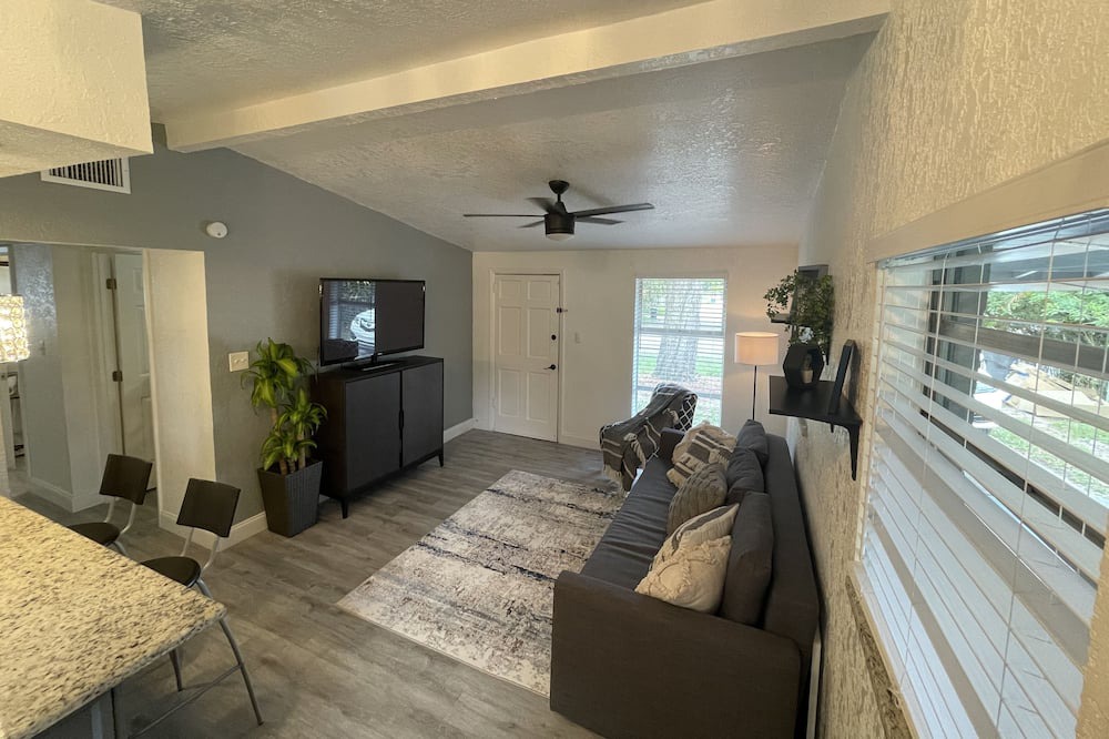 Photo of Bedroom in Orient Park