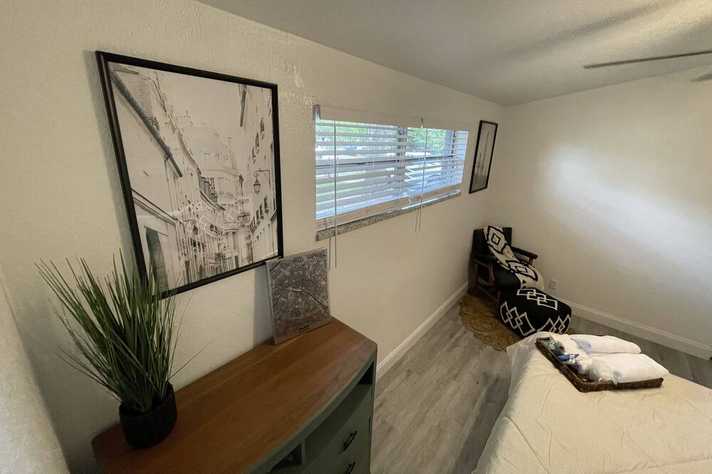Photo of Bedroom in Orient Park