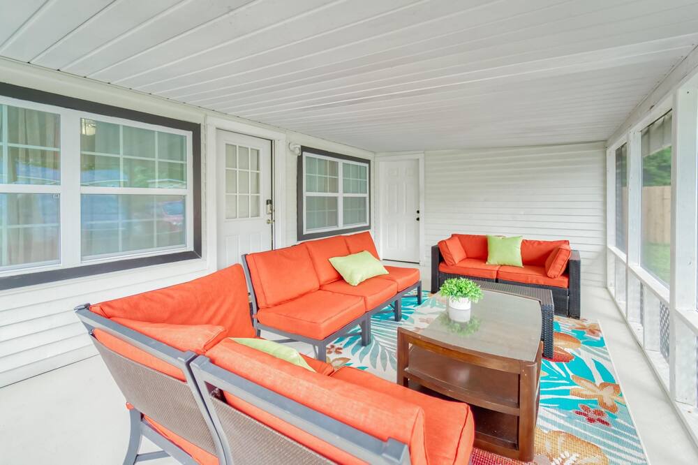 Photo of Patio Balcony in Concerned Citizens of Gibsonton Area