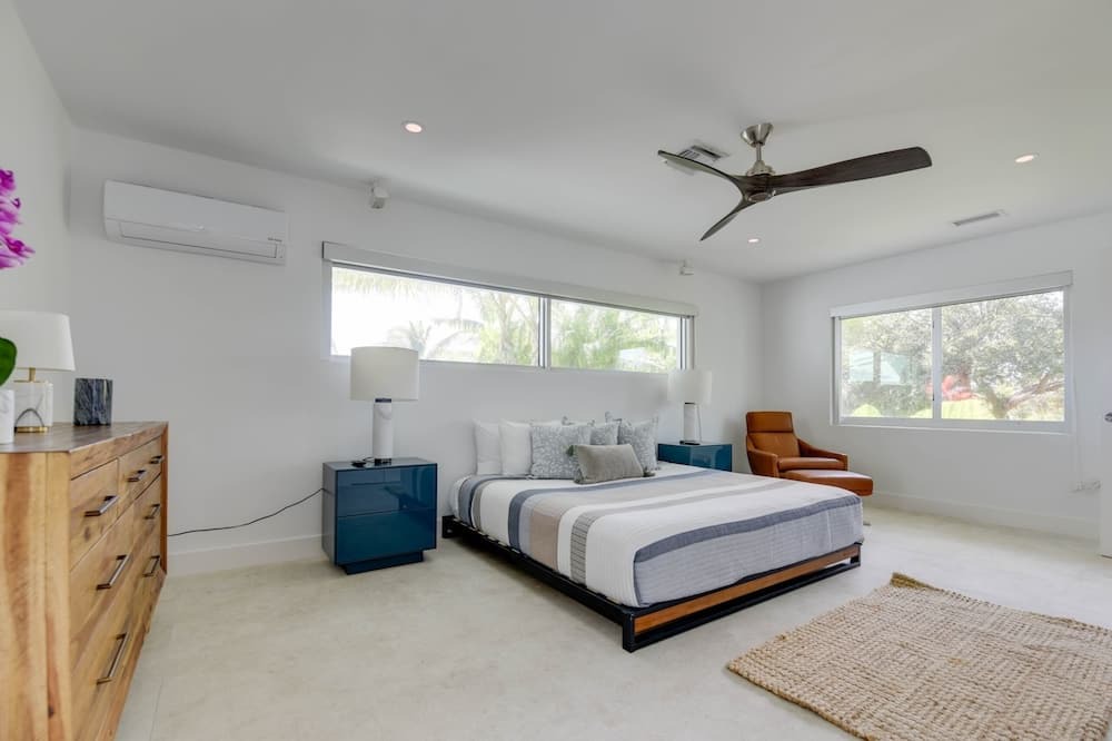 Photo of Bedroom in Whispering Pines