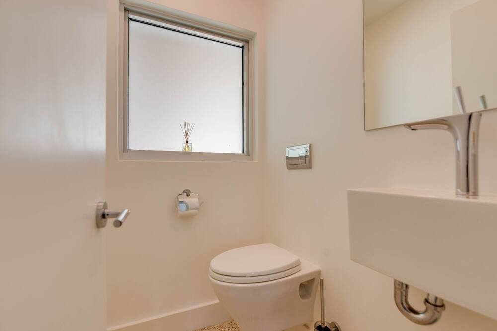 Photo of Bathroom in Whispering Pines