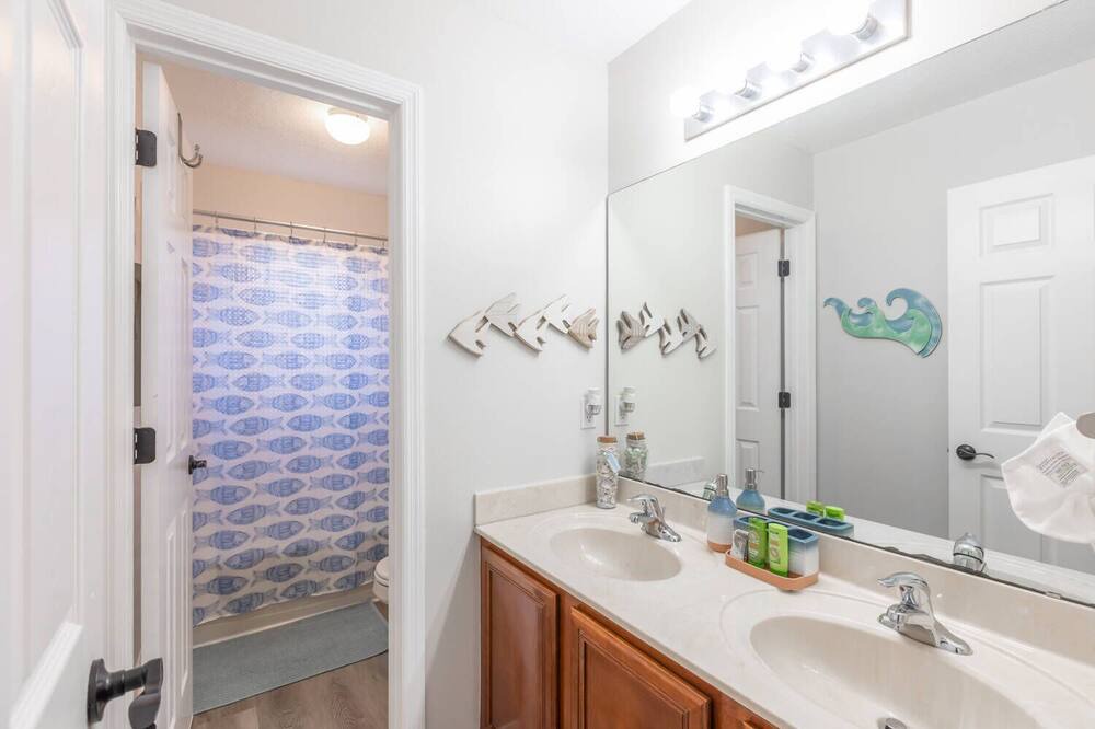 Photo of Bathroom in Poinciana