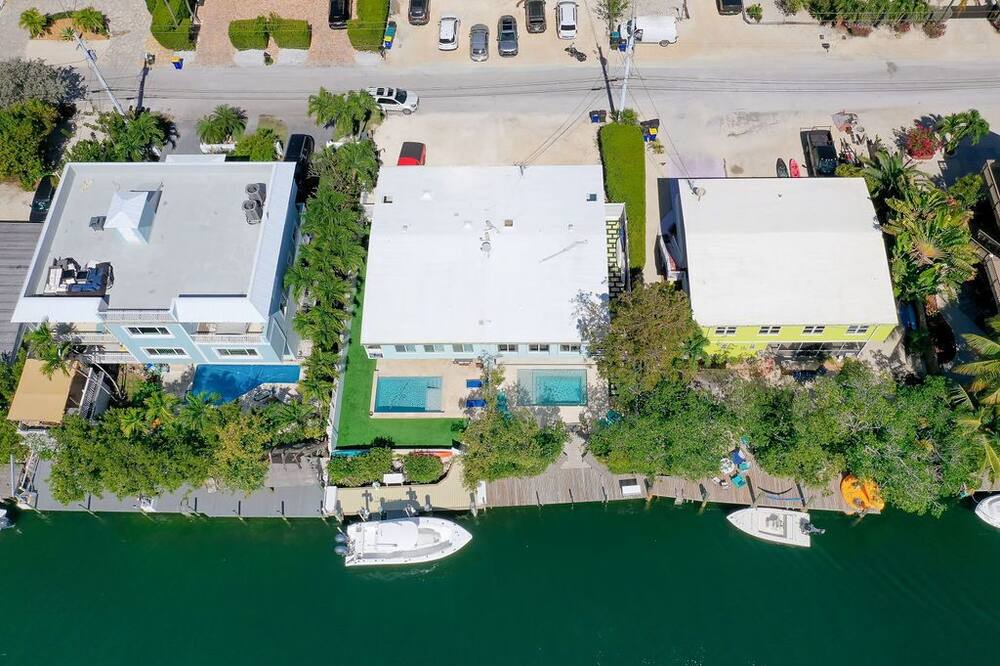 Photo of Outdoor in Venetian Shores