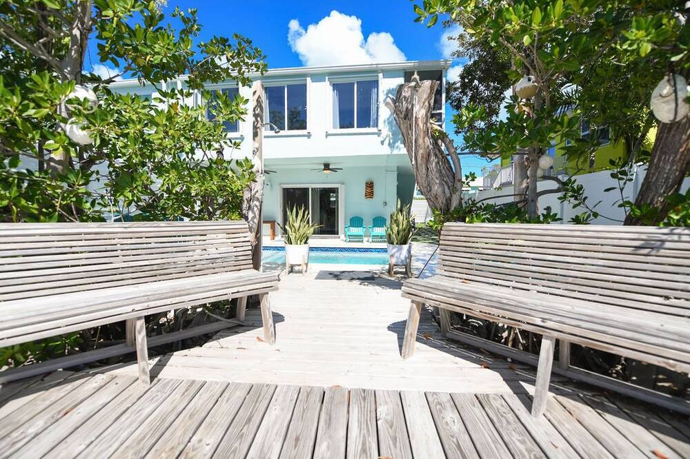 Photo of Outdoor in Venetian Shores