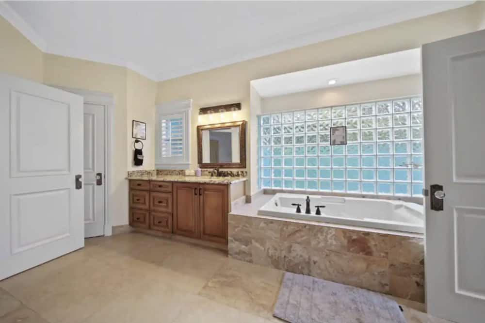 Photo of Bathroom in Palm City