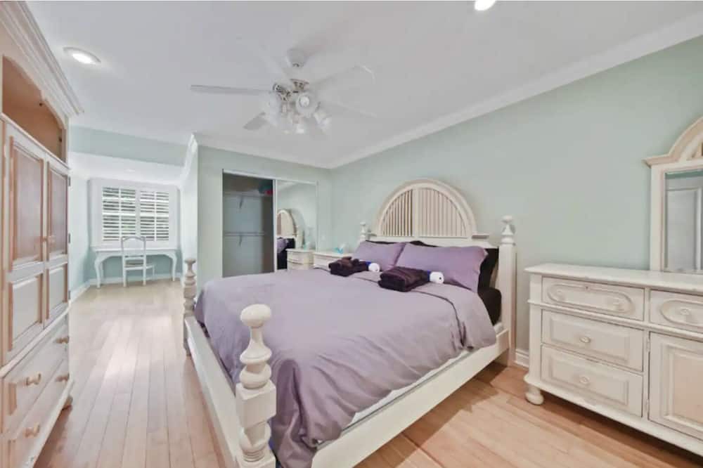Photo of Bedroom in Palm City