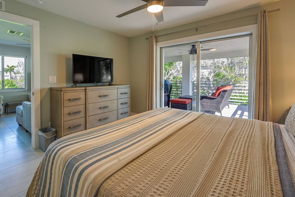 Photo of Bedroom in Isles of Capri
