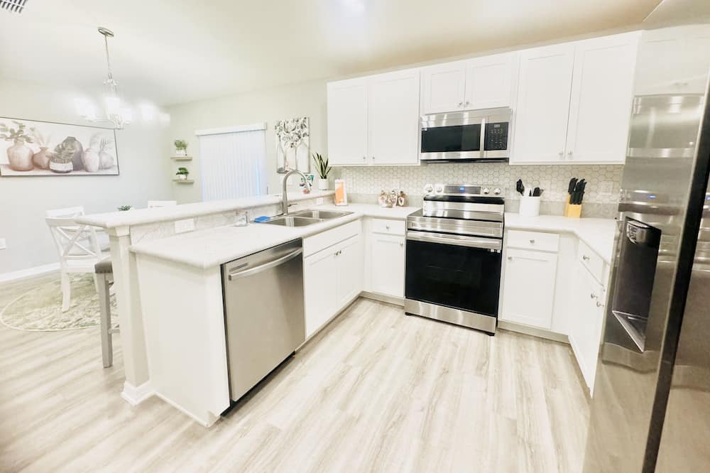 Photo of Kitchen in Auburndale