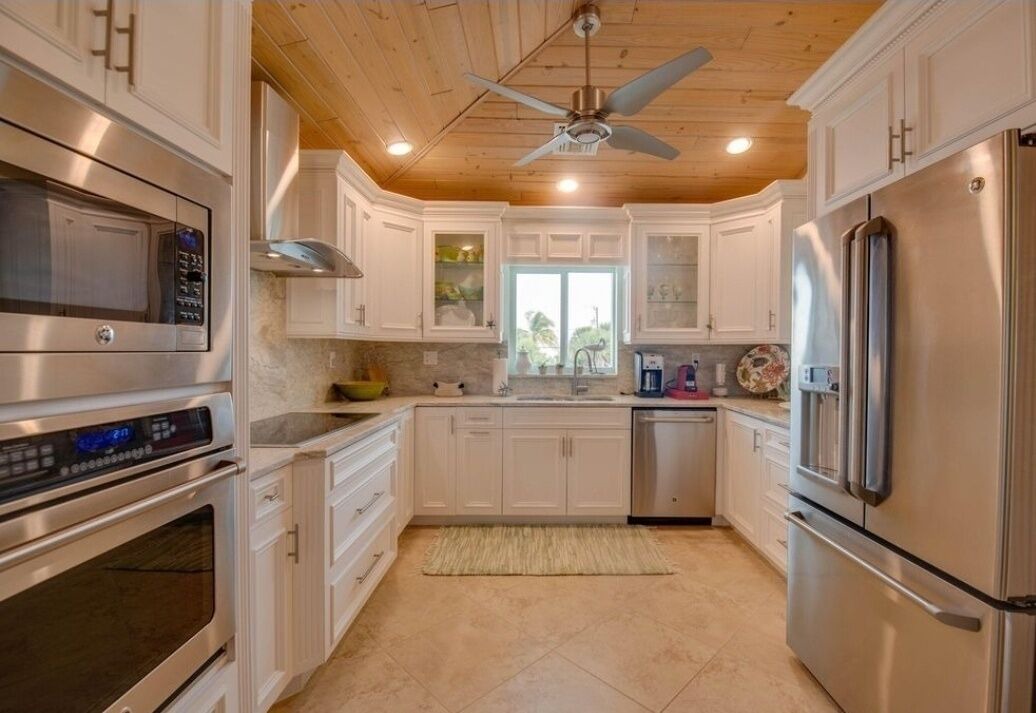 Photo of Kitchen in Summerland Key