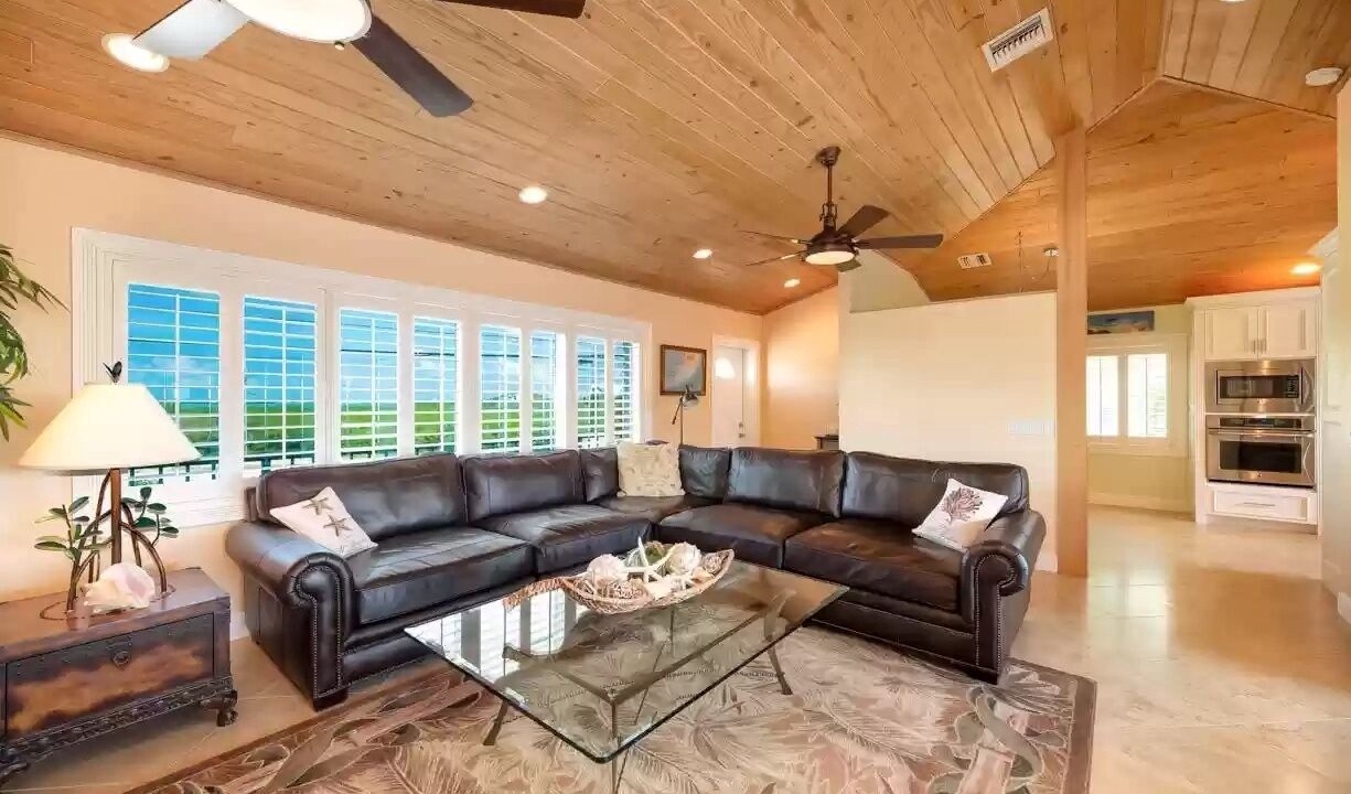 Photo of Livingroom in Summerland Key