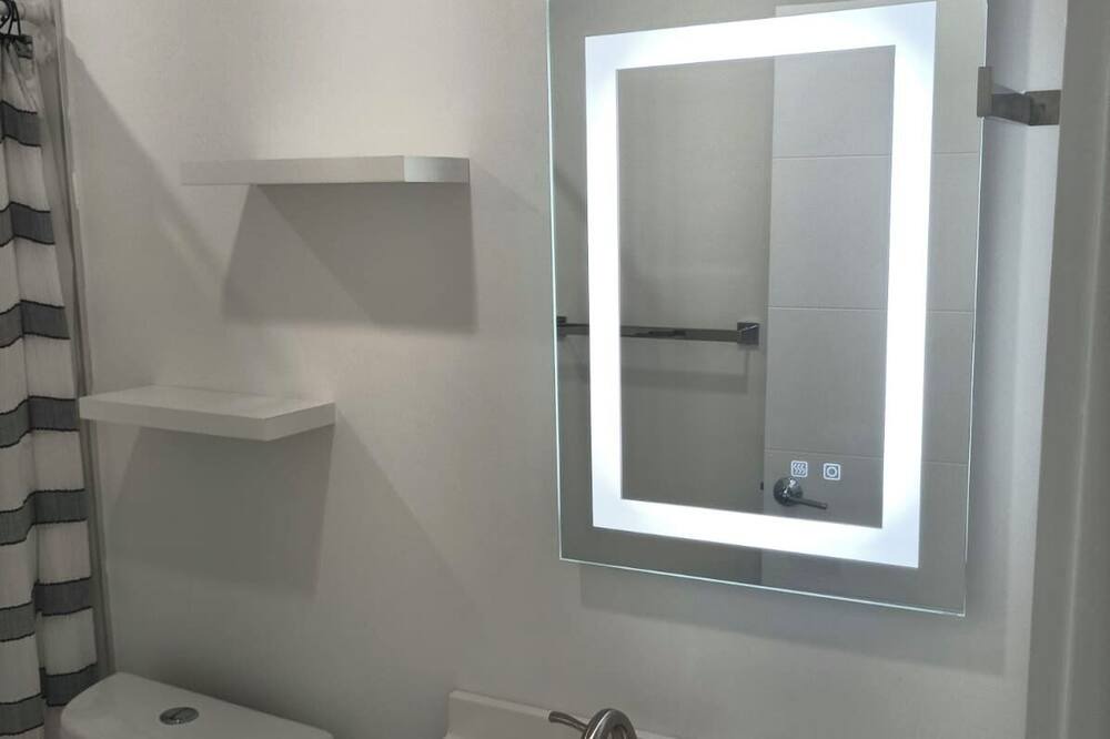 Photo of Bathroom in Flagami