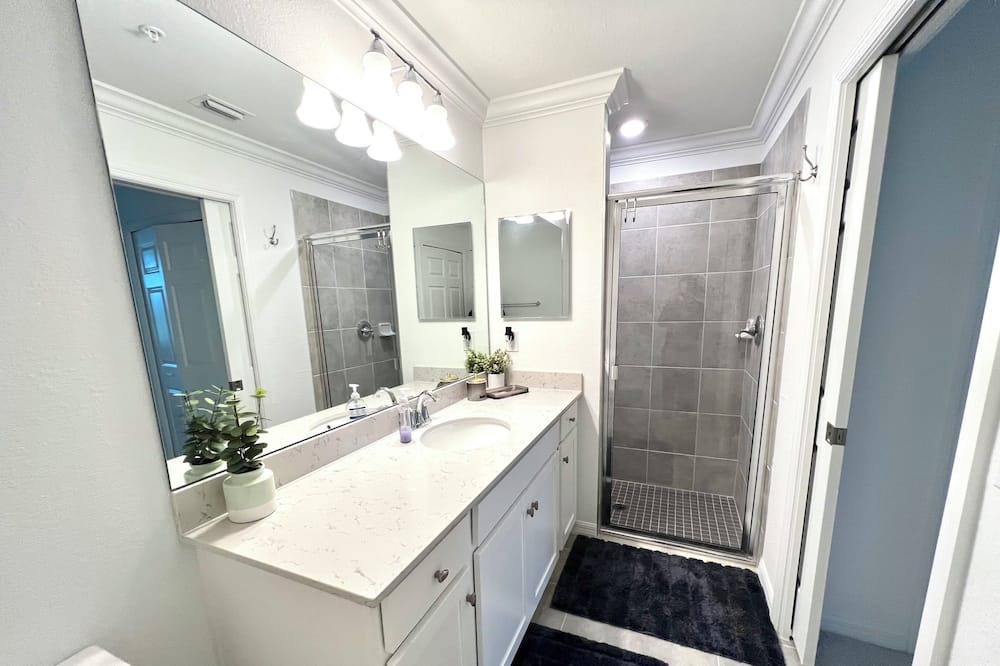 Photo of Bathroom in Braden River