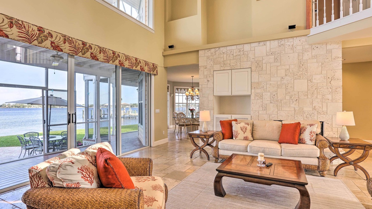 Photo of Livingroom in Palm City