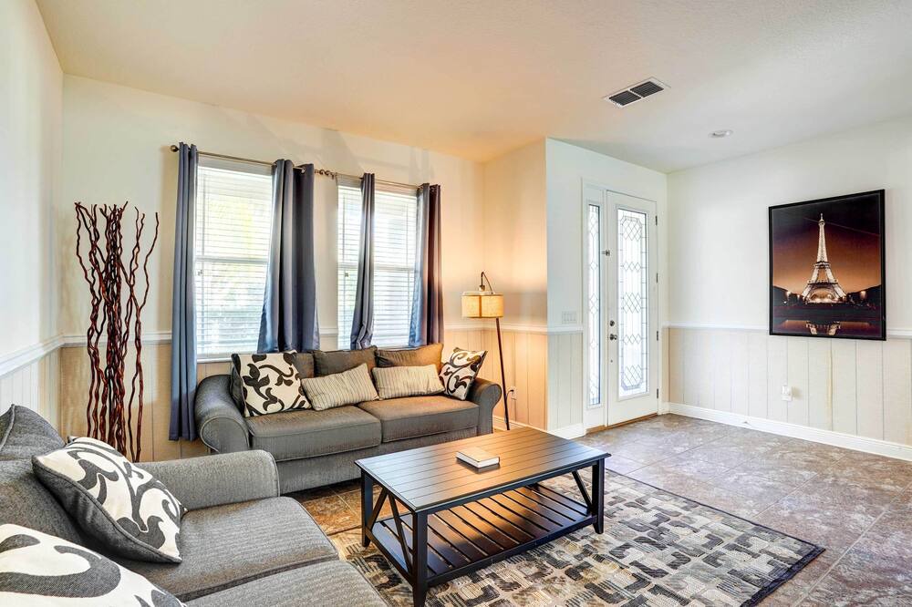 Photo of Bedroom in Seffner Community Alliance