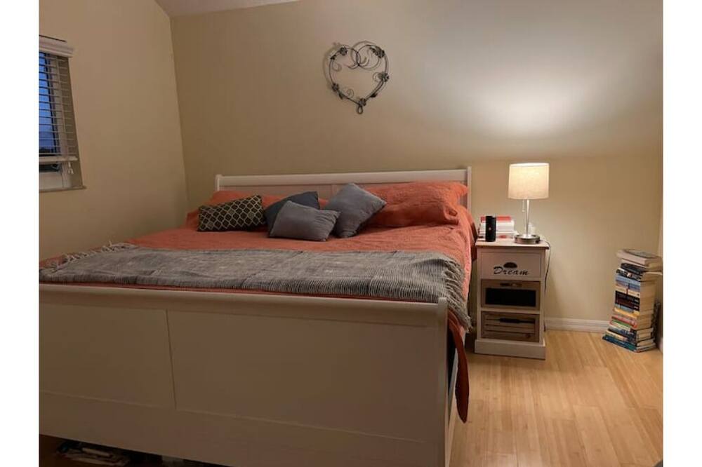 Photo of Bedroom in Indian River Estates