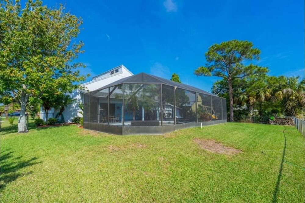Photo of Outdoor in Indian River Estates