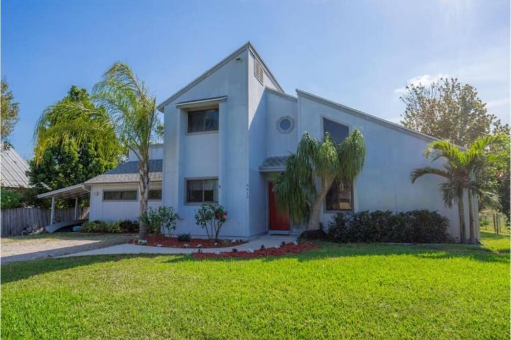 Photo of Outdoor in Indian River Estates