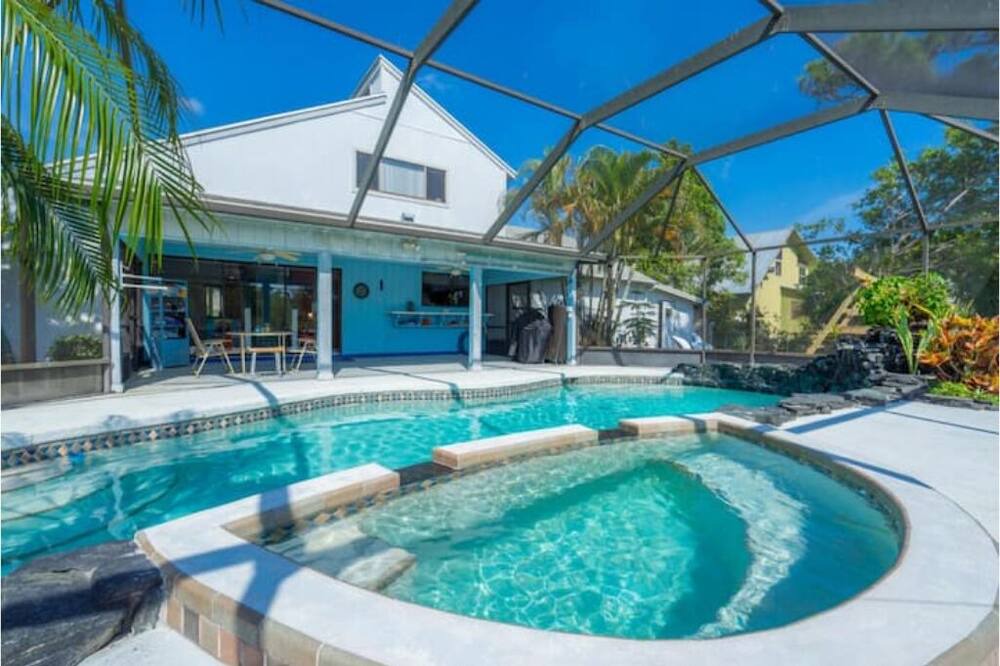 Photo of Outdoor in Indian River Estates