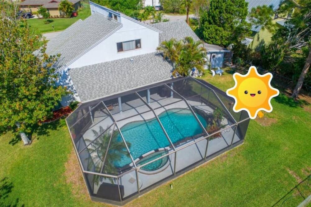 Photo of Outdoor in Indian River Estates