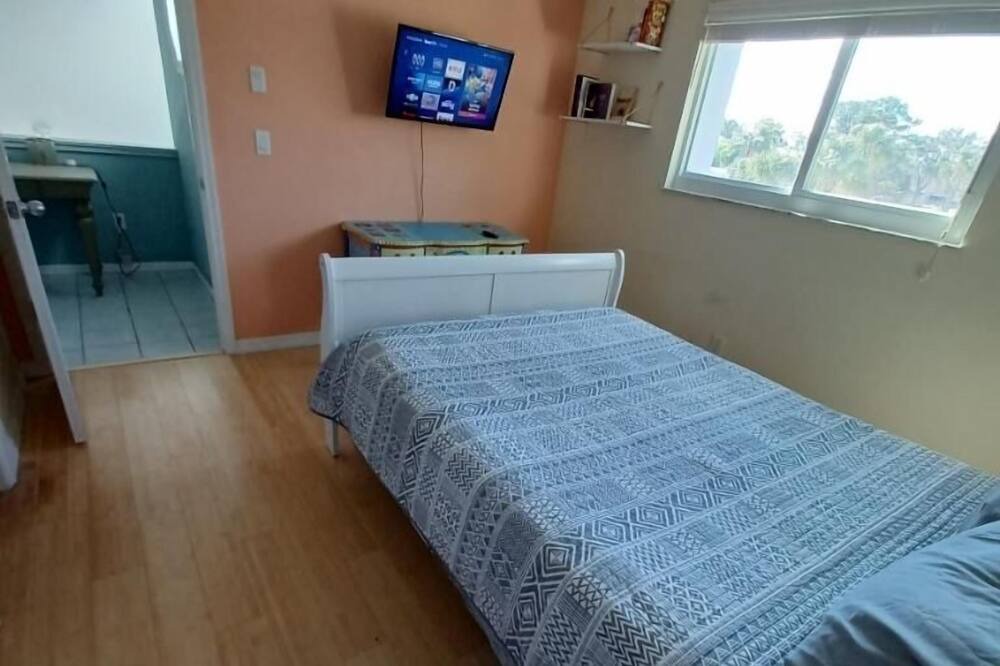 Photo of Bedroom in Indian River Estates