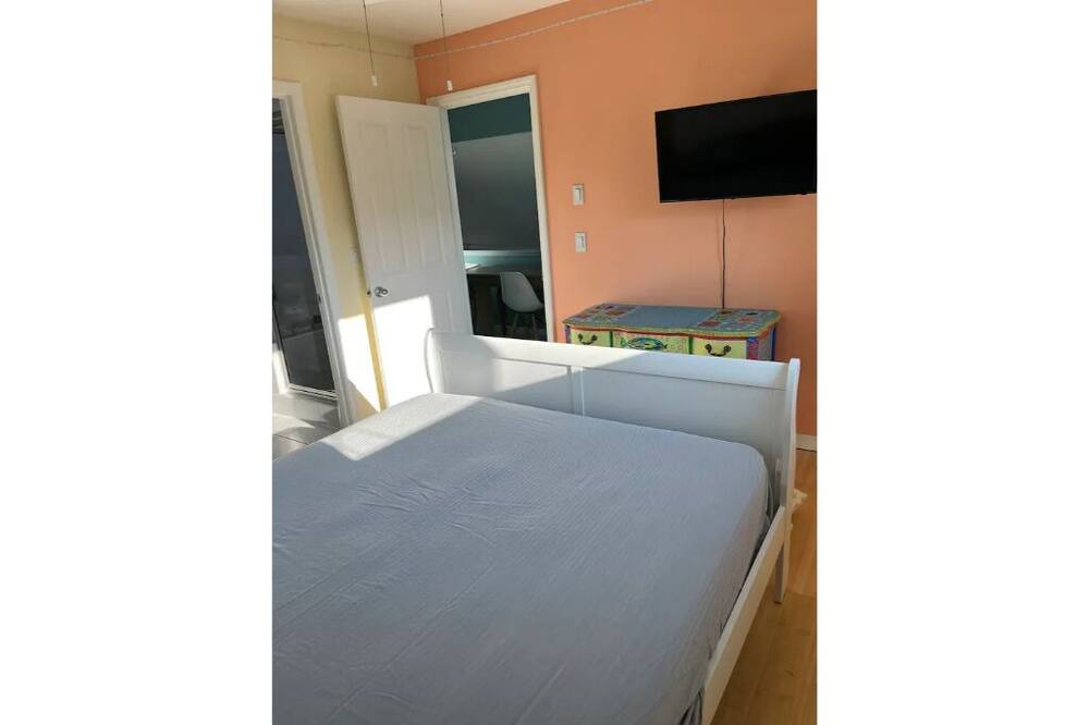 Photo of Bedroom in Indian River Estates