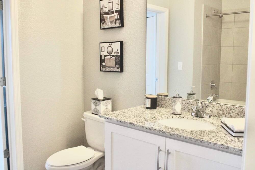 Photo of Bathroom in Riverview