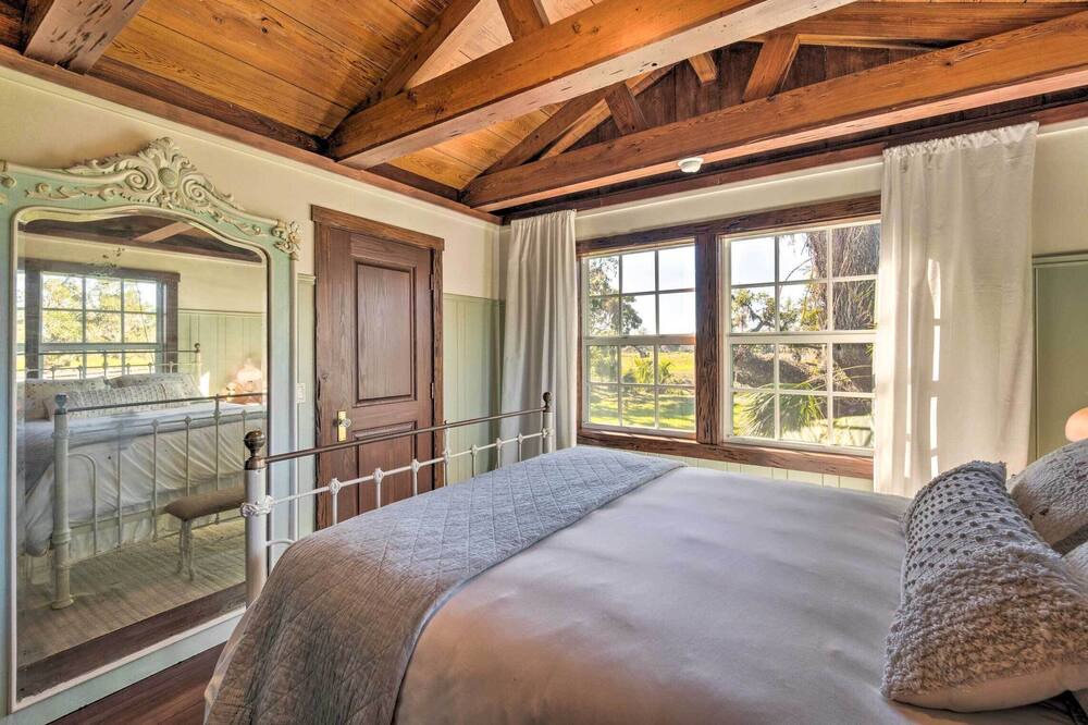 Photo of Bedroom in Myakka City