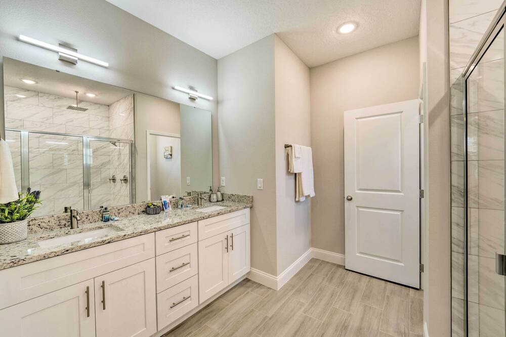 Photo of Bathroom in Poinciana