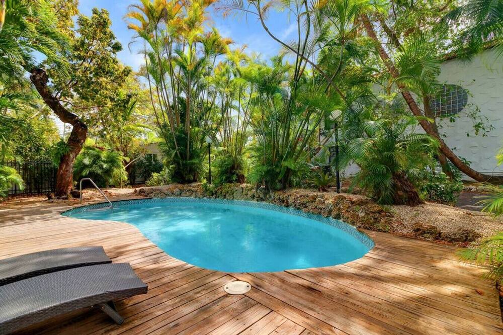 Photo of Others in Northeast Coconut Grove