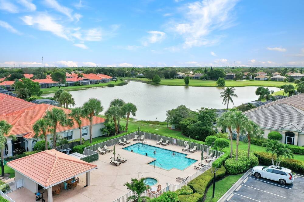 Photo of Outdoor in Naples