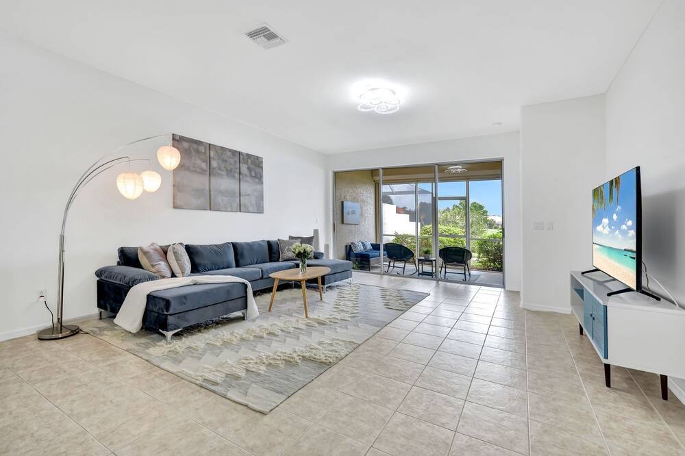 Photo of Livingroom in Naples