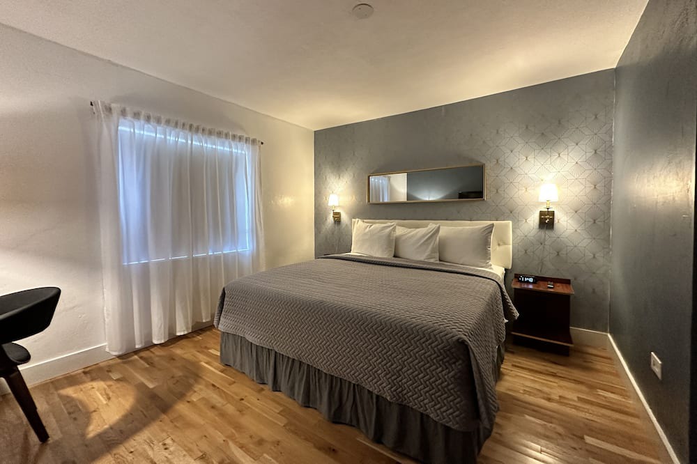 Photo of Bedroom in Overtown