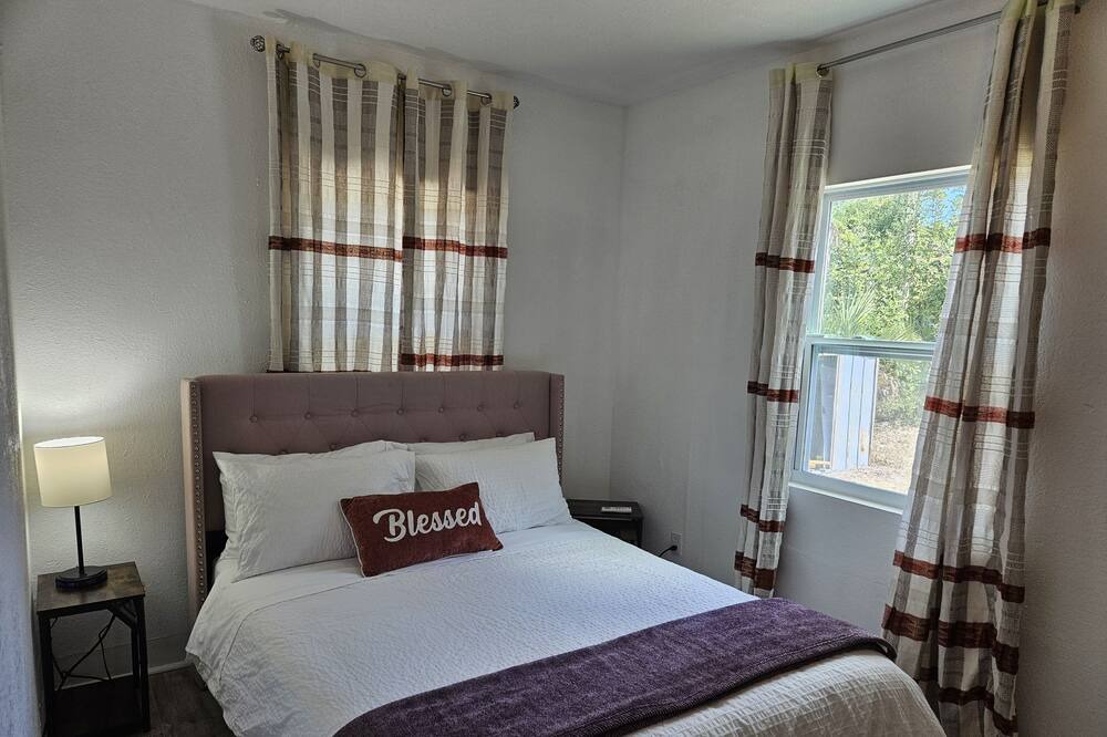 Photo of Bedroom in Fort Pierce