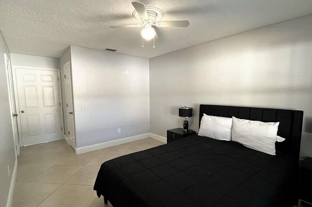 Photo of Bedroom in Carrollwood