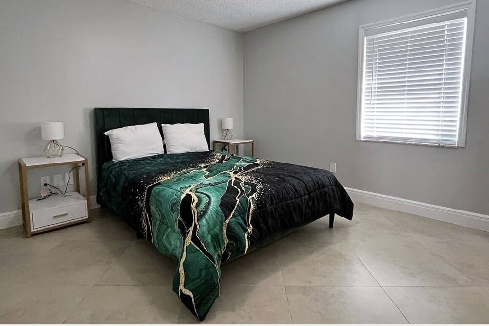 Photo of Bedroom in Carrollwood