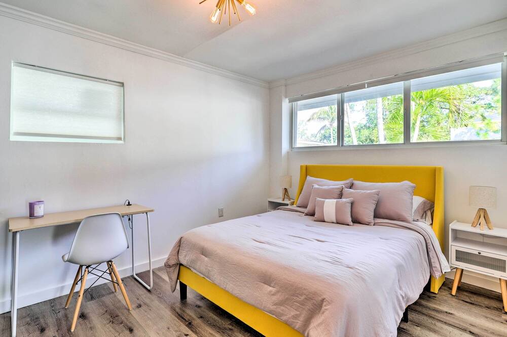 Photo of Bedroom in Coral Way