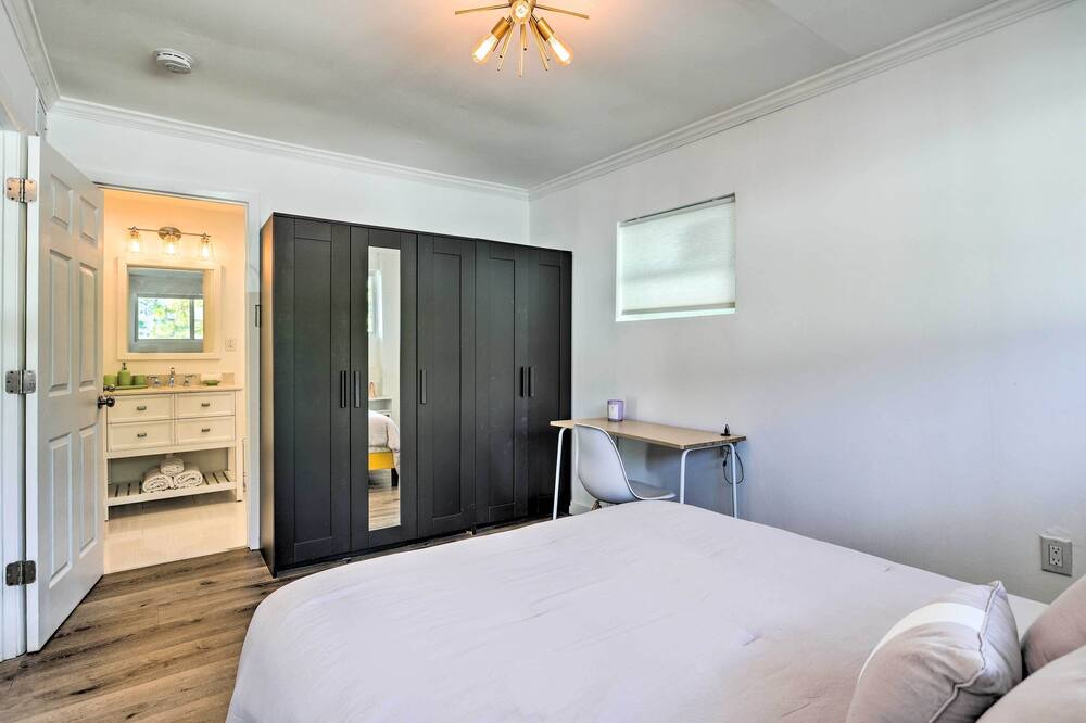 Photo of Bedroom in Coral Way