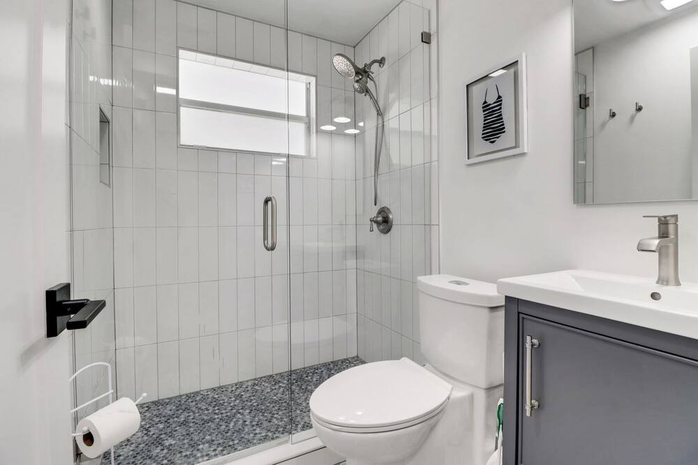 Photo of Bathroom in Bonita Springs